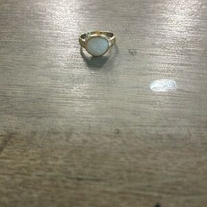 Gold filled ring with a white stone/ size 6